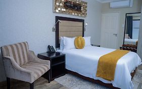 Q'S Boutique Stay
